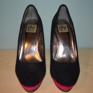 Dolce Vita Suede Pumps